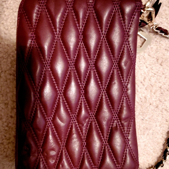 DKNY WINE CROSS BODY - Picture 3 of 3